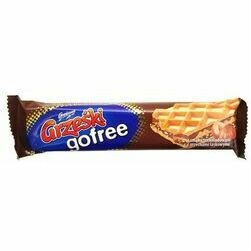 vafele-ar-sokolades-garsas-krema-pildijumu-un-lazdu-riekstu-gabaliniem-33g